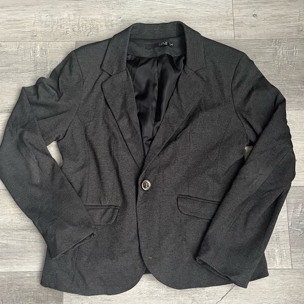 Grey blazer